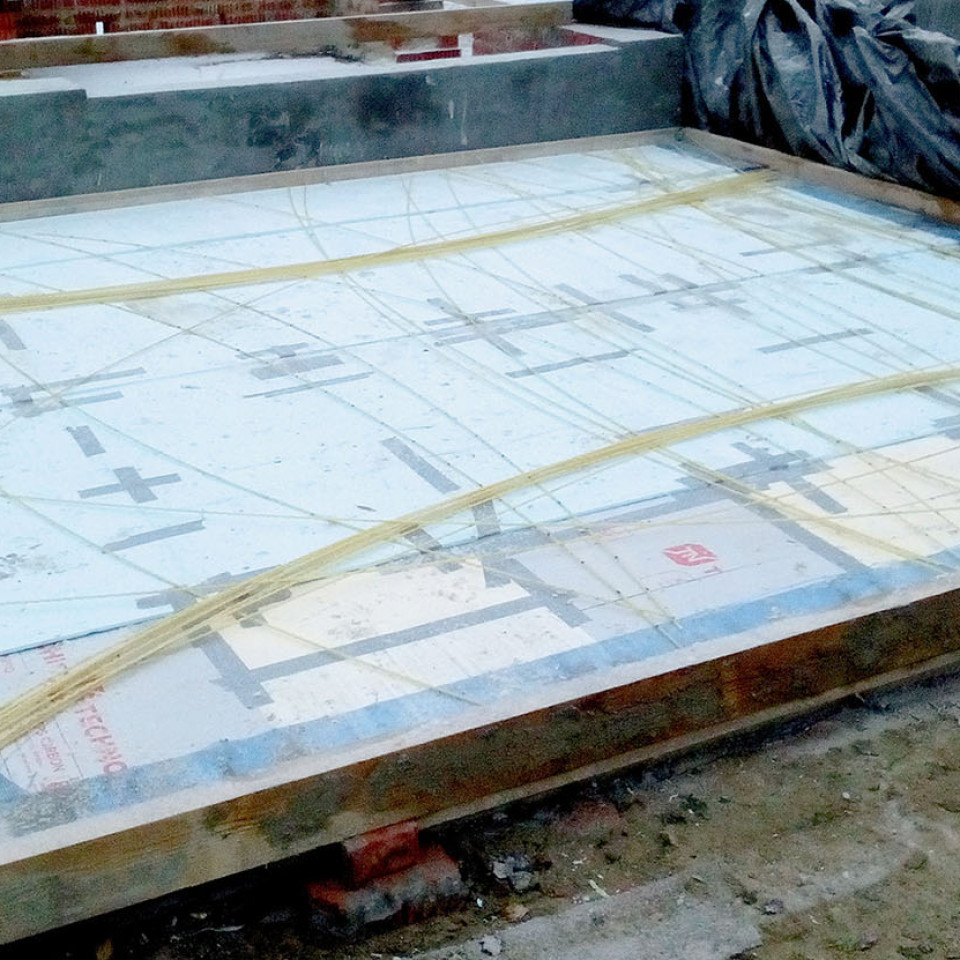 Утепление основания террасы жилого дома из блоков