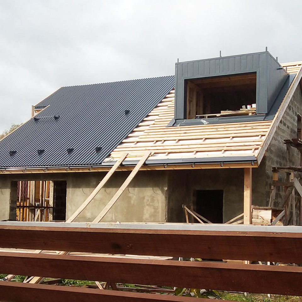 Монтаж кровли из металла Ral7024 (графит) Северсталь