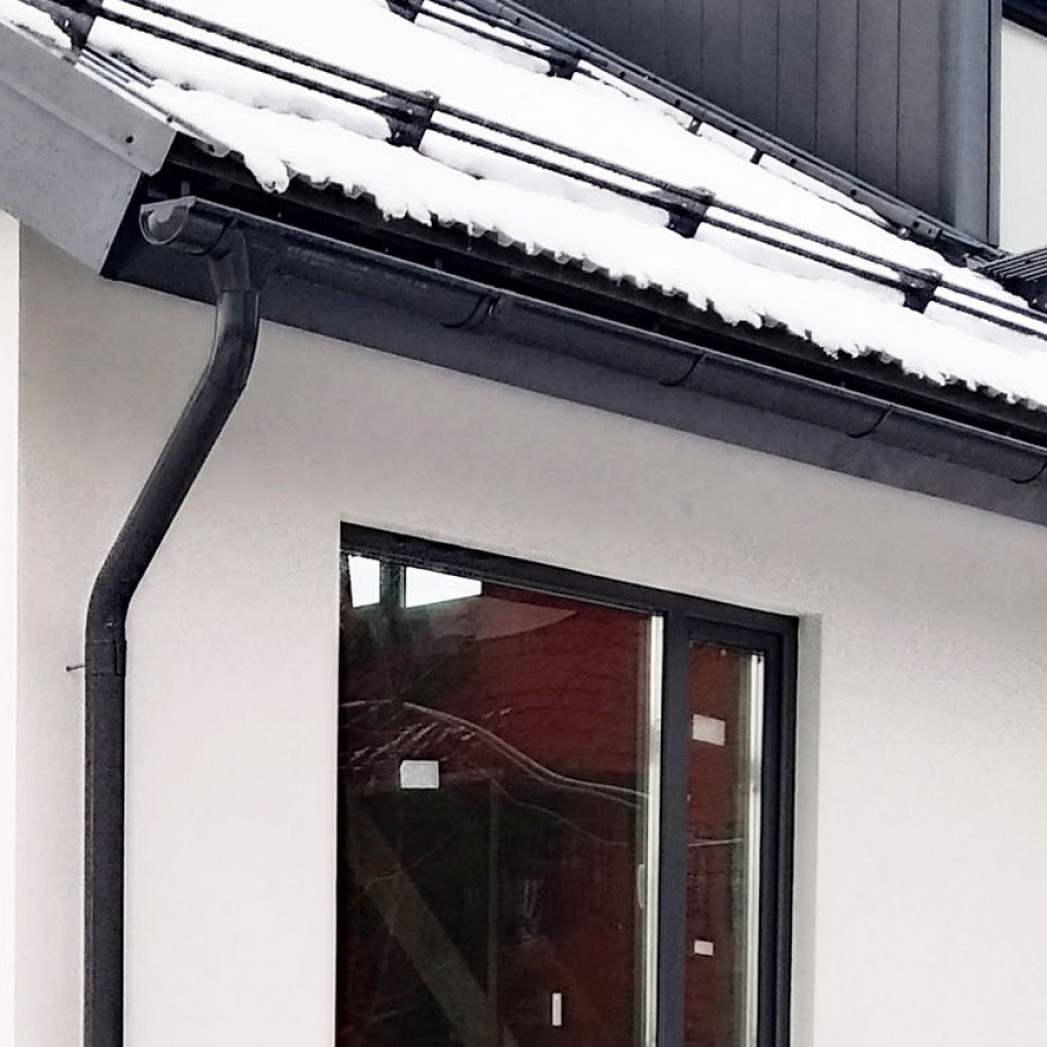 Монтаж водосточной системы Grand Line из металла