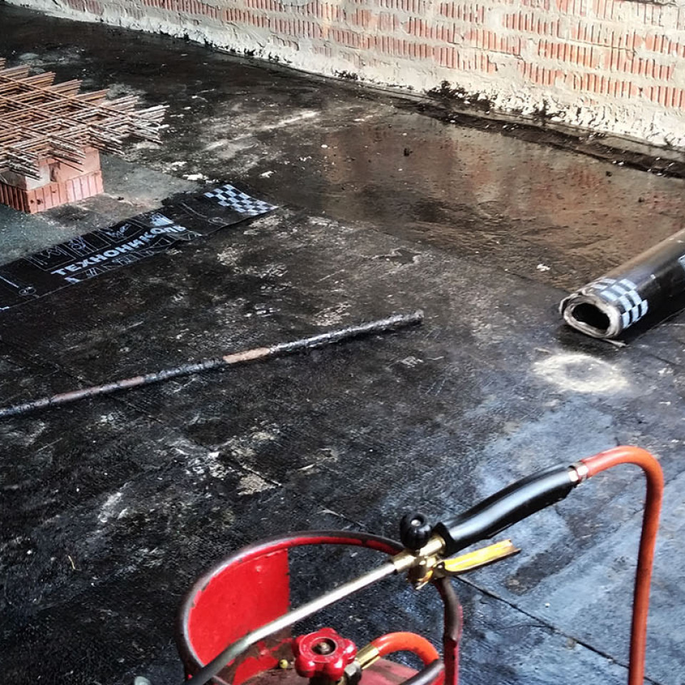 Гидроизоляция фундаментной плиты внутри помещения