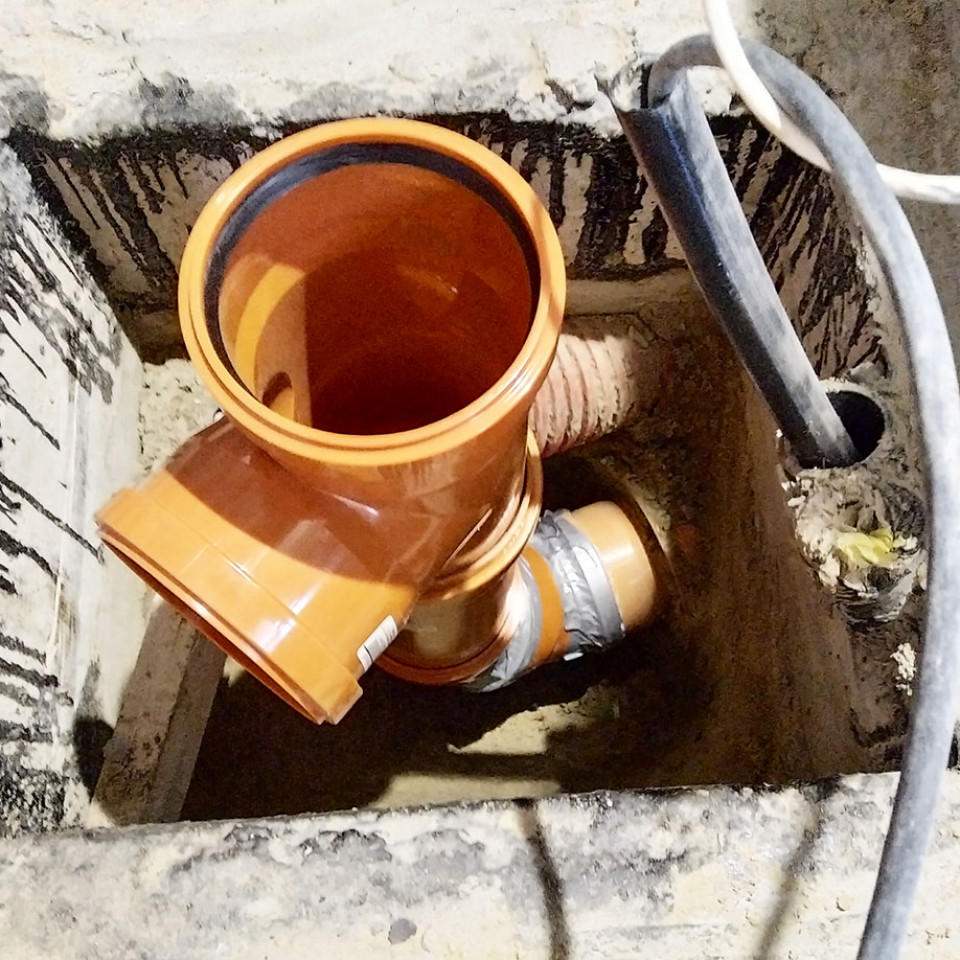 Монтаж внутренней канализации Ostendorf под стяжкой