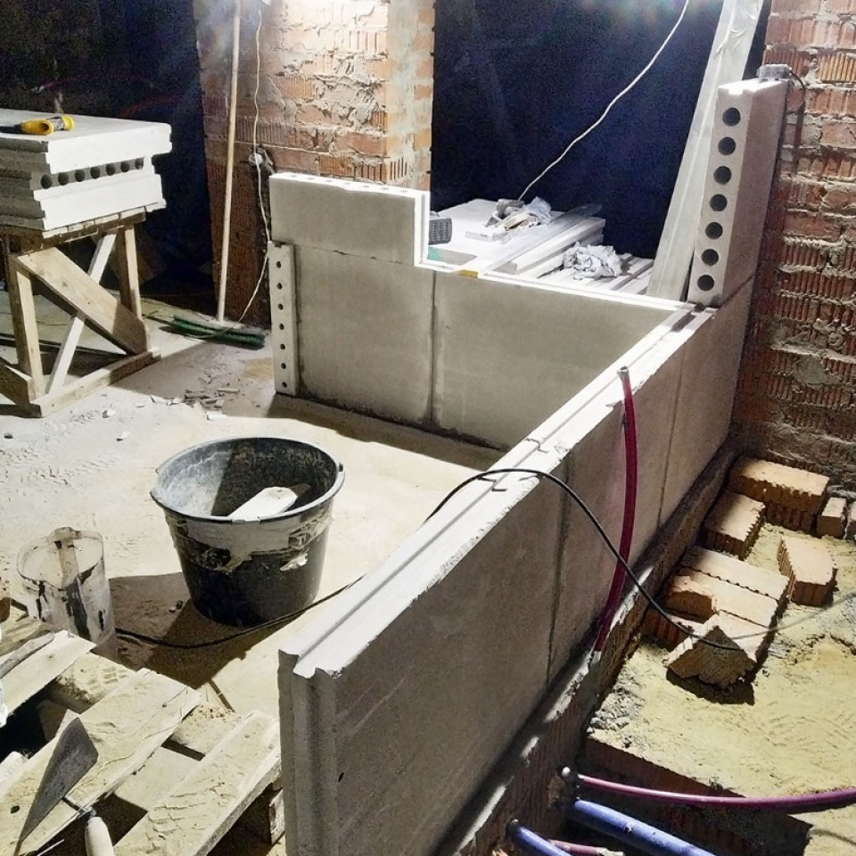 Кладка стен из пустотелых и полнотелых ПГП Волма в доме